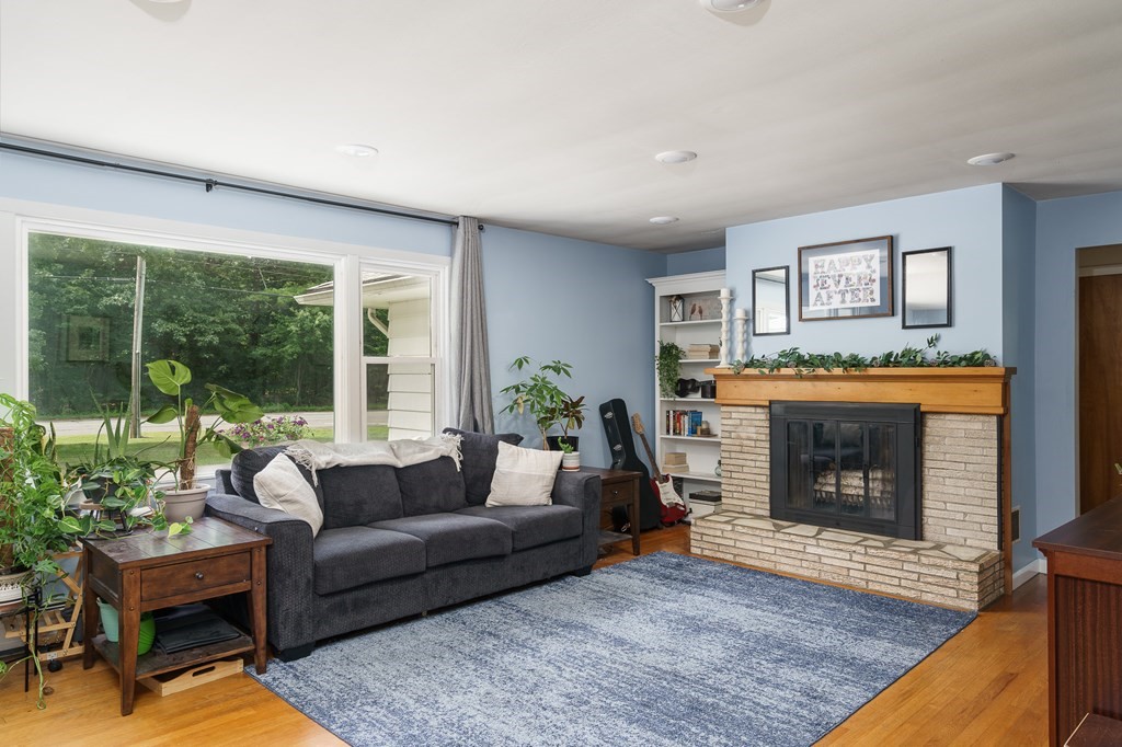 726 N Road Westfield, MA 01085 - Photo 29 of 42