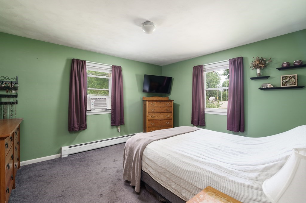 726 N Road Westfield, MA 01085 - Photo 34 of 42