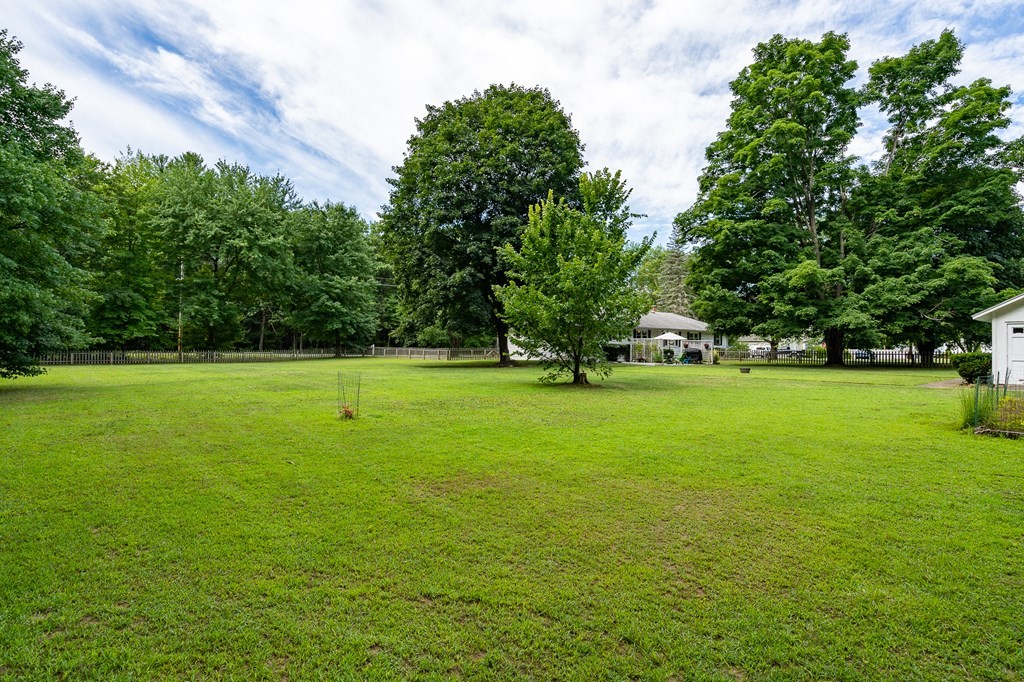 726 N Road Westfield, MA 01085 - Photo 10 of 42