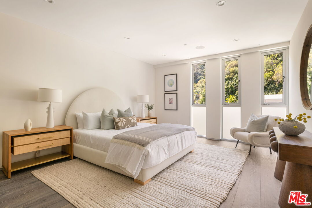 1116 Chantilly Road Los Angeles, CA 90077 - Photo 38 of 46 Gallery Image 38