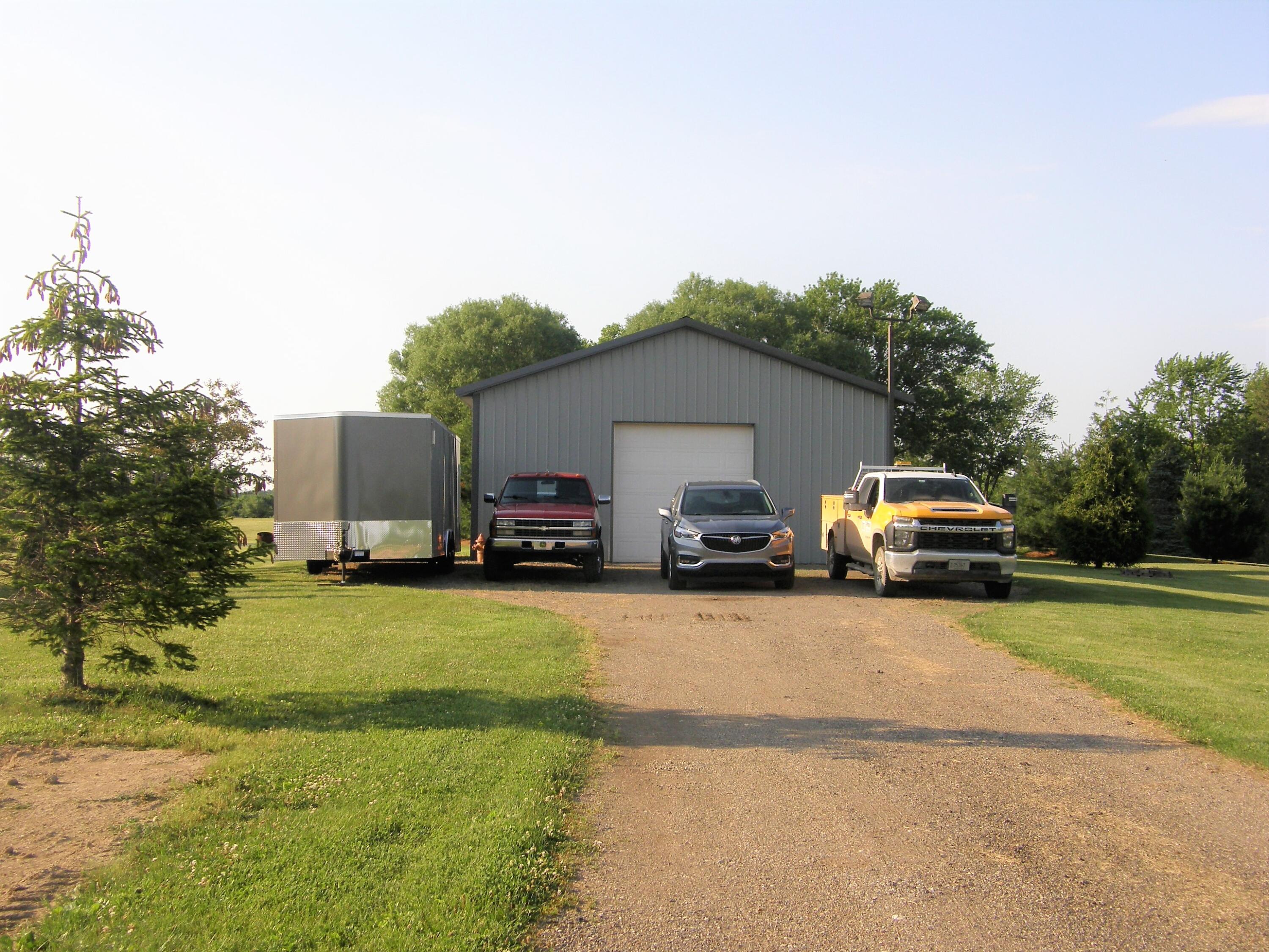 9290 Livengood Road Baroda, MI 49101 - Photo 64 of 72 9290_Livengood_64_PoleBarn