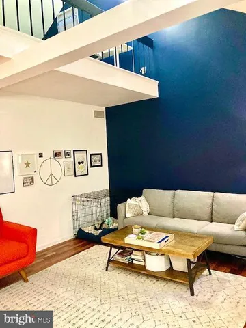 $2,950 | 3871 Porter Street Northwest, Unit E293, Washington, DC 20016