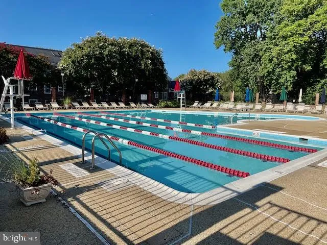 $2,950 | 3871 Porter Street Northwest, Unit E293, Washington, DC 20016