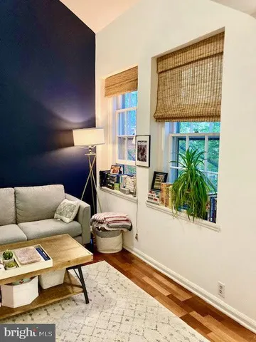 $2,950 | 3871 Porter Street Northwest, Unit E293, Washington, DC 20016