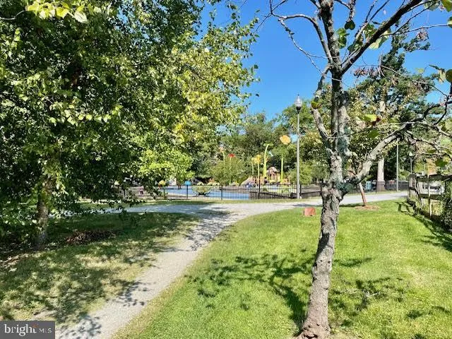 $2,950 | 3871 Porter Street Northwest, Unit E293, Washington, DC 20016