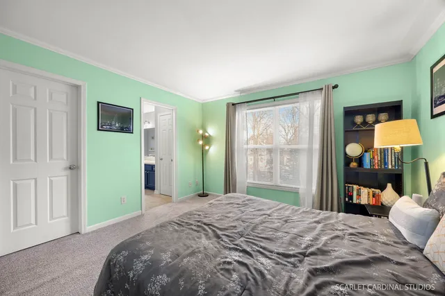 $335,000 | 430 Turnbury Court East, DeKalb, IL 60115