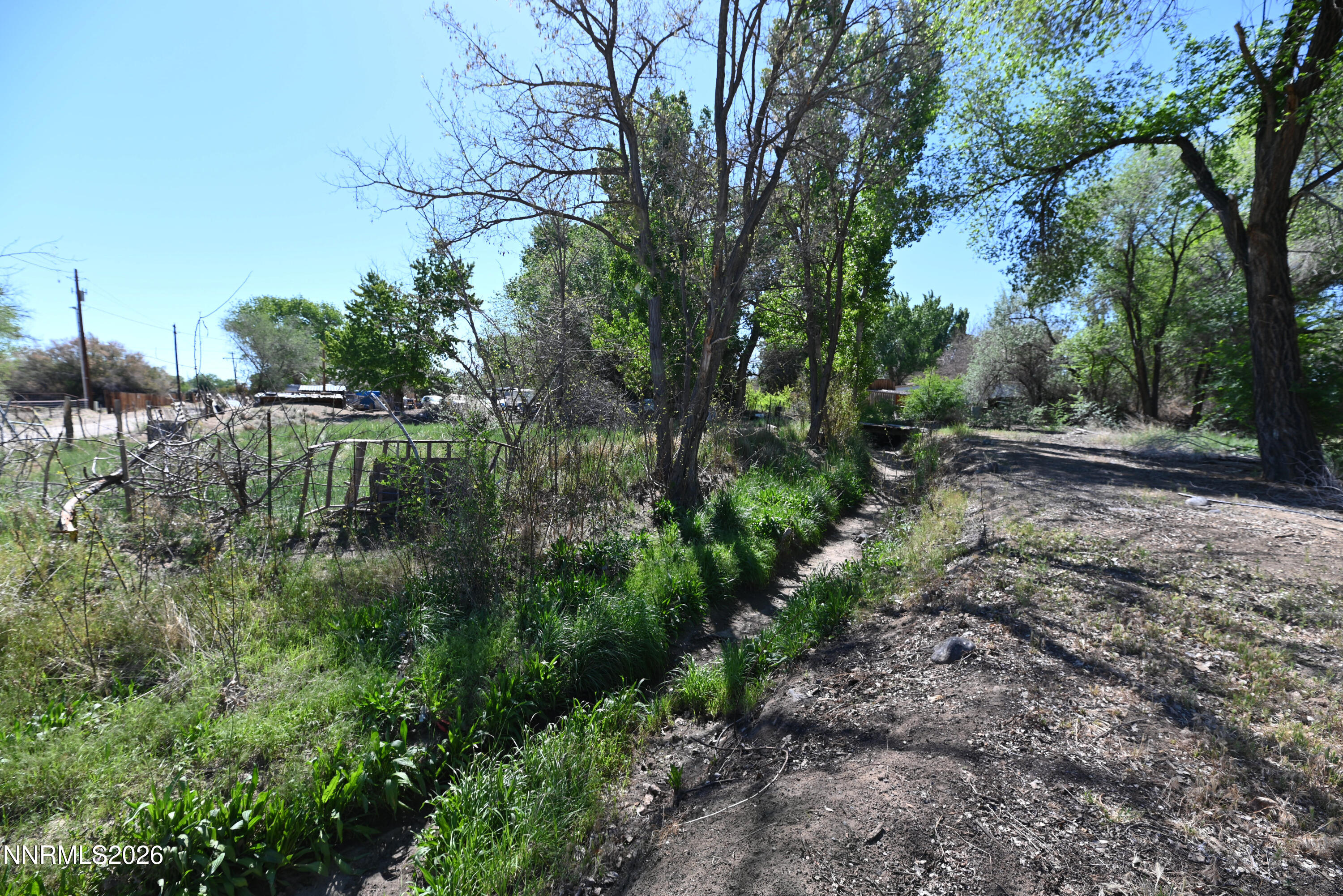 1714 Shoffner Lane Fallon, NV 89406 - Photo 2 of 6 a view of a lake with lots of green space