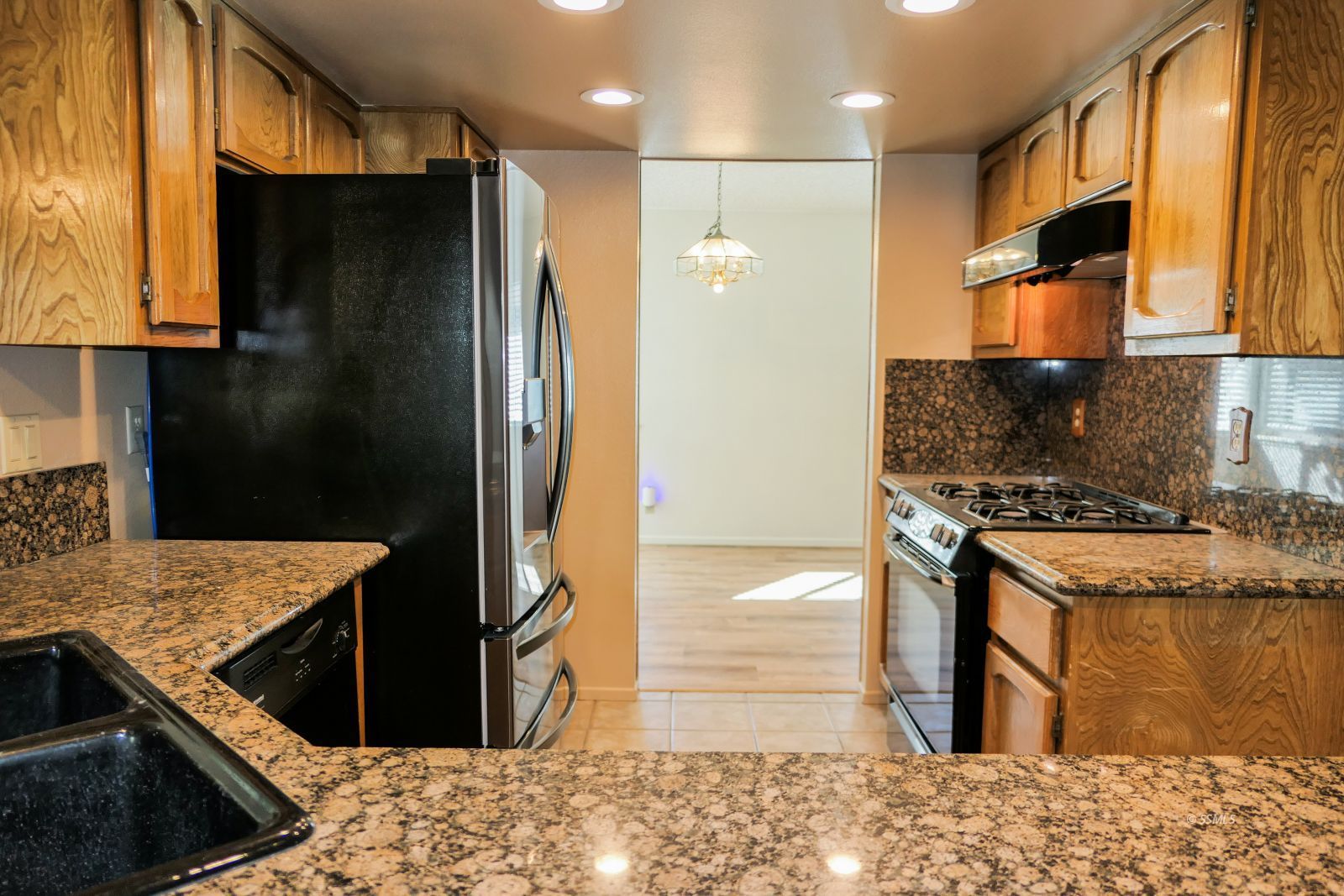 946 Roosevelt Street Ridgecrest, CA 93555 - Photo 22 of 50 Gallery Image 22