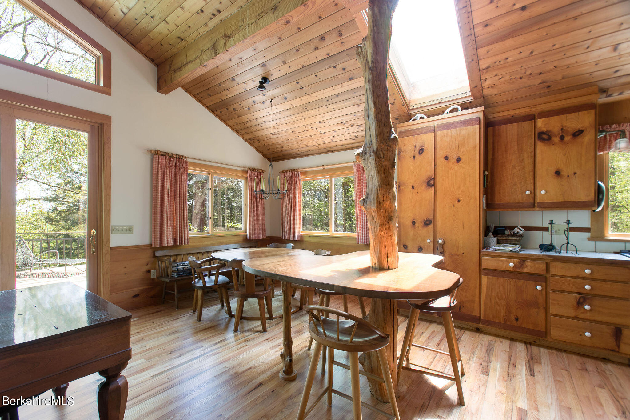 174 Longmountain Road Otis, MA 01253 - Photo 14 of 45 Dining