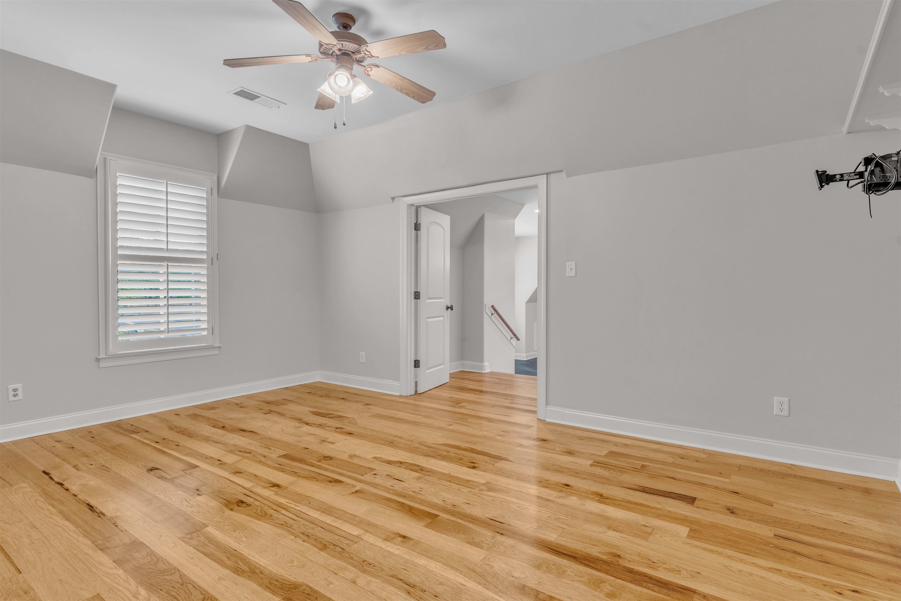 1218 Braystone Trail Collierville, TN 38017 - Photo 28 of 40 a view of an empty room with a window