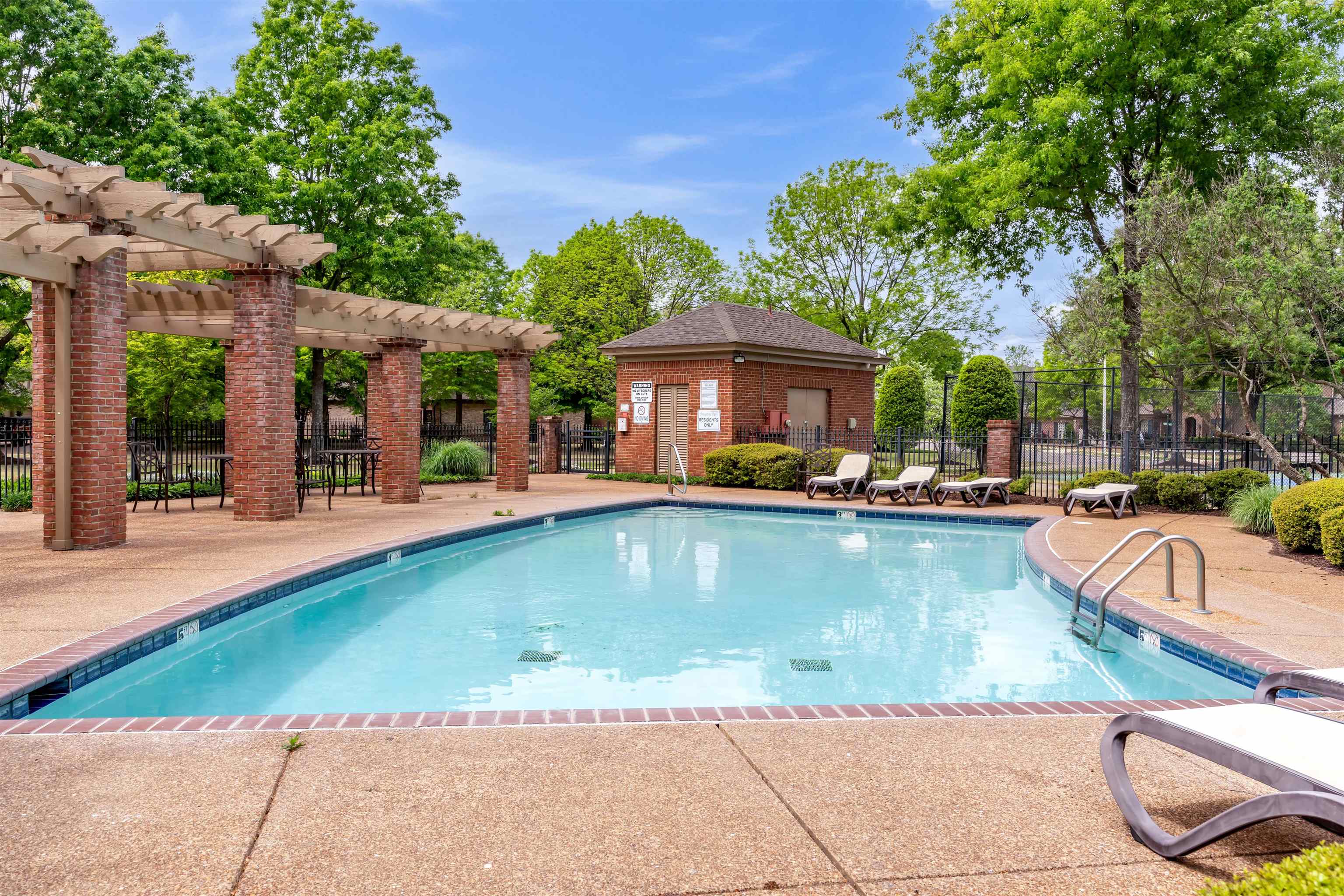 1218 Braystone Trail Collierville, TN 38017 - Photo 36 of 40 a view of a swimming pool with chairs