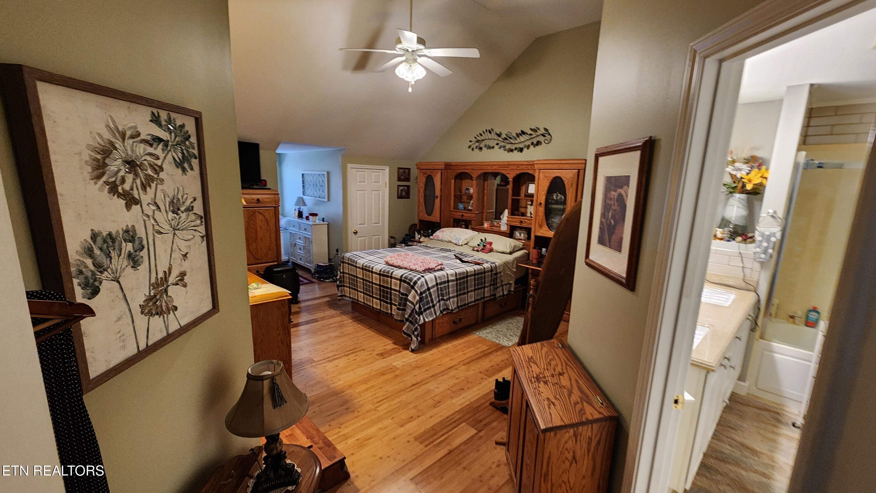 523 Apple View Way, Unit 401 Sevierville, TN 37862 - Photo 18 of 30 20251220_123926