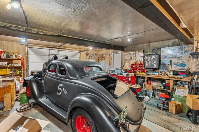 $1,195,000 | 695 Clearview Heights Drive, Washington, MO 63090