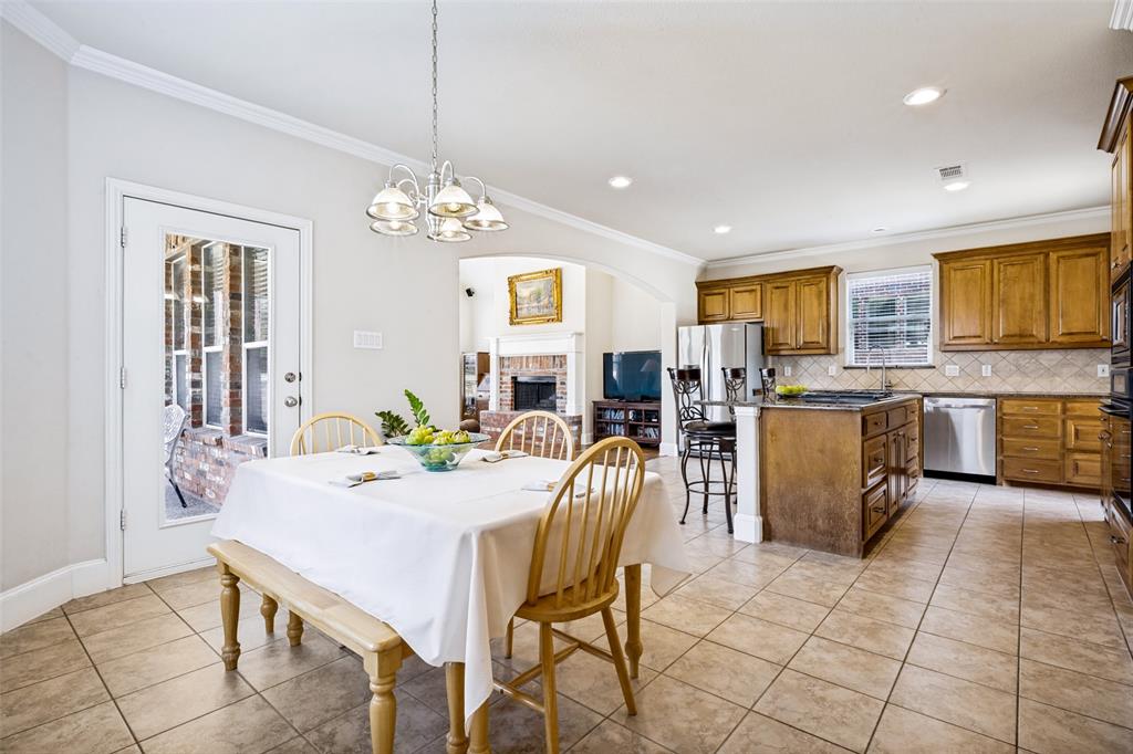 205 Thistle Ridge Denton, TX 76210 - Photo 14 of 40 Gallery Image 14
