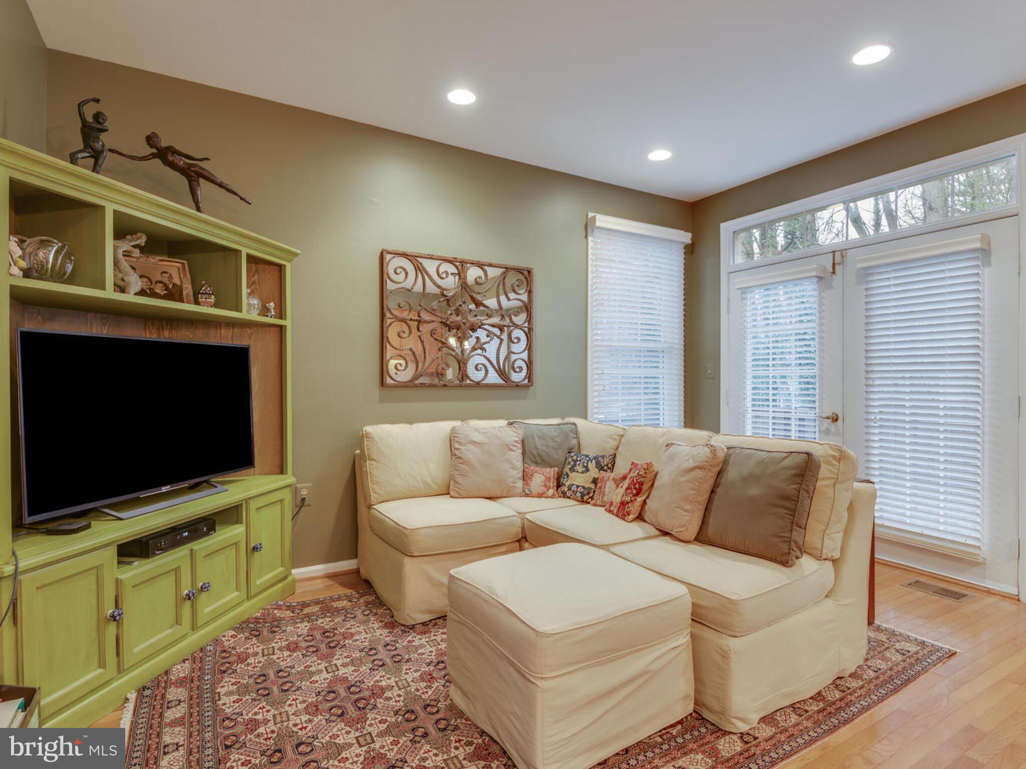 11300 Fairwind Way Reston, VA 20190 - Photo 26 of 53