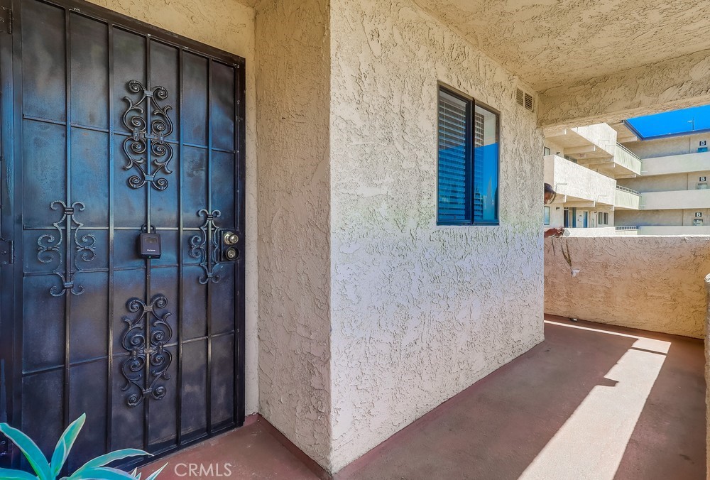 26051 Vermont Avenue, Unit 103C Harbor City, CA 90710 - Photo 20 of 50 Unit Entrance