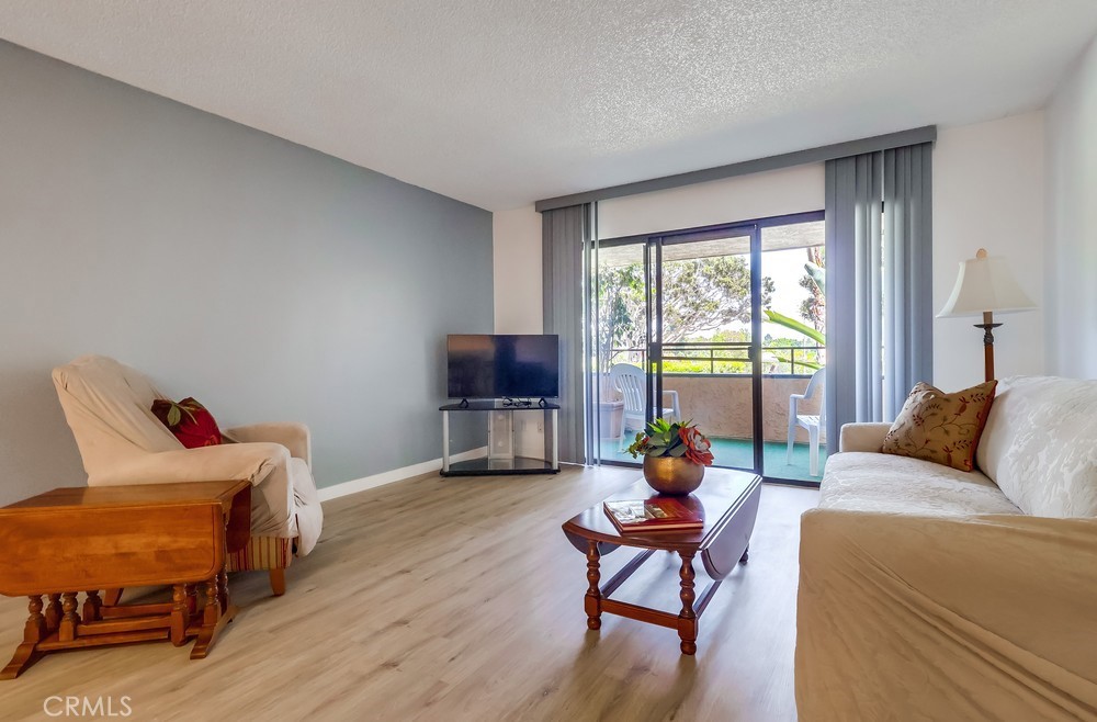 26051 Vermont Avenue, Unit 103C Harbor City, CA 90710 - Photo 23 of 50 Living Room