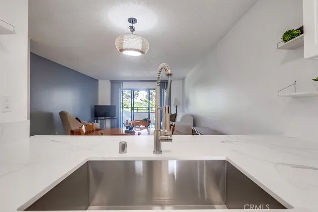 $465,000 | 26051 Vermont Avenue, Unit 103C, Harbor City, CA 90710
