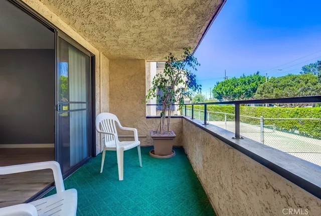 $465,000 | 26051 Vermont Avenue, Unit 103C, Harbor City, CA 90710