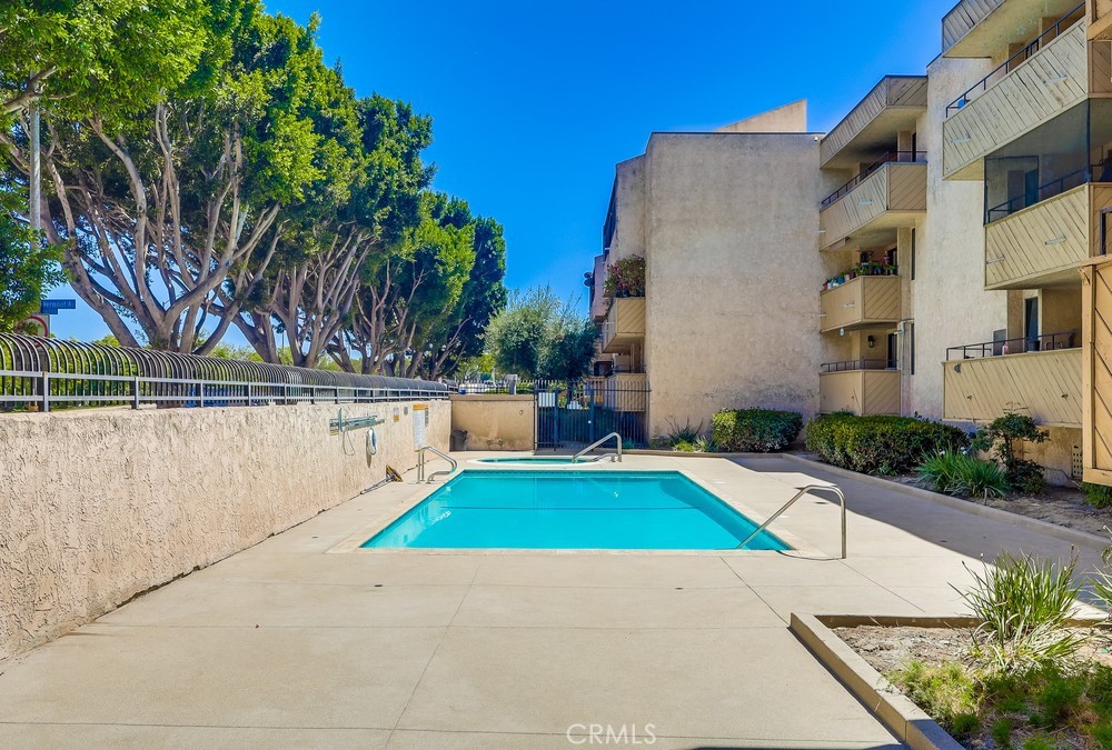 26051 Vermont Avenue, Unit 103C Harbor City, CA 90710 - Photo 9 of 50 Pool & Spa Area