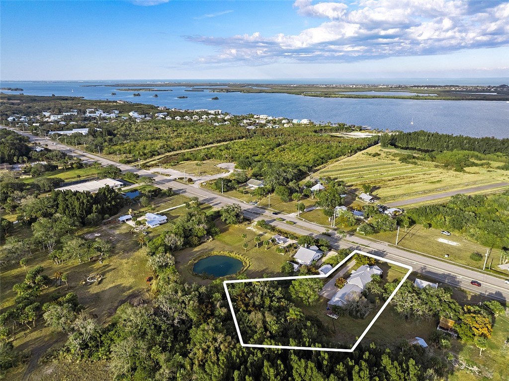 9115 Highway 1 Sebastian, FL 32958 - Photo 33 of 34 a view of a city
