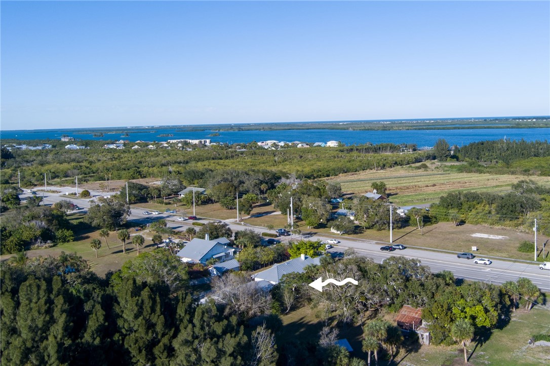 9115 Highway 1 Sebastian, FL 32958 - Photo 33 of 34 a view of a city with lots of trees