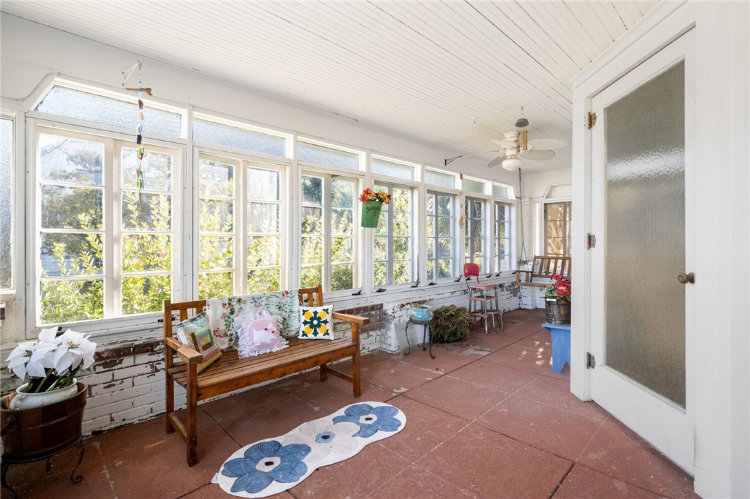 9115 Highway 1 Sebastian, FL 32958 - Photo 4 of 34 a living room with furniture and a large window