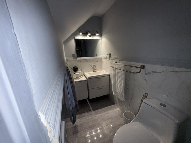 11 Wayne Street Worcester, MA 01603 - Photo 17 of 30