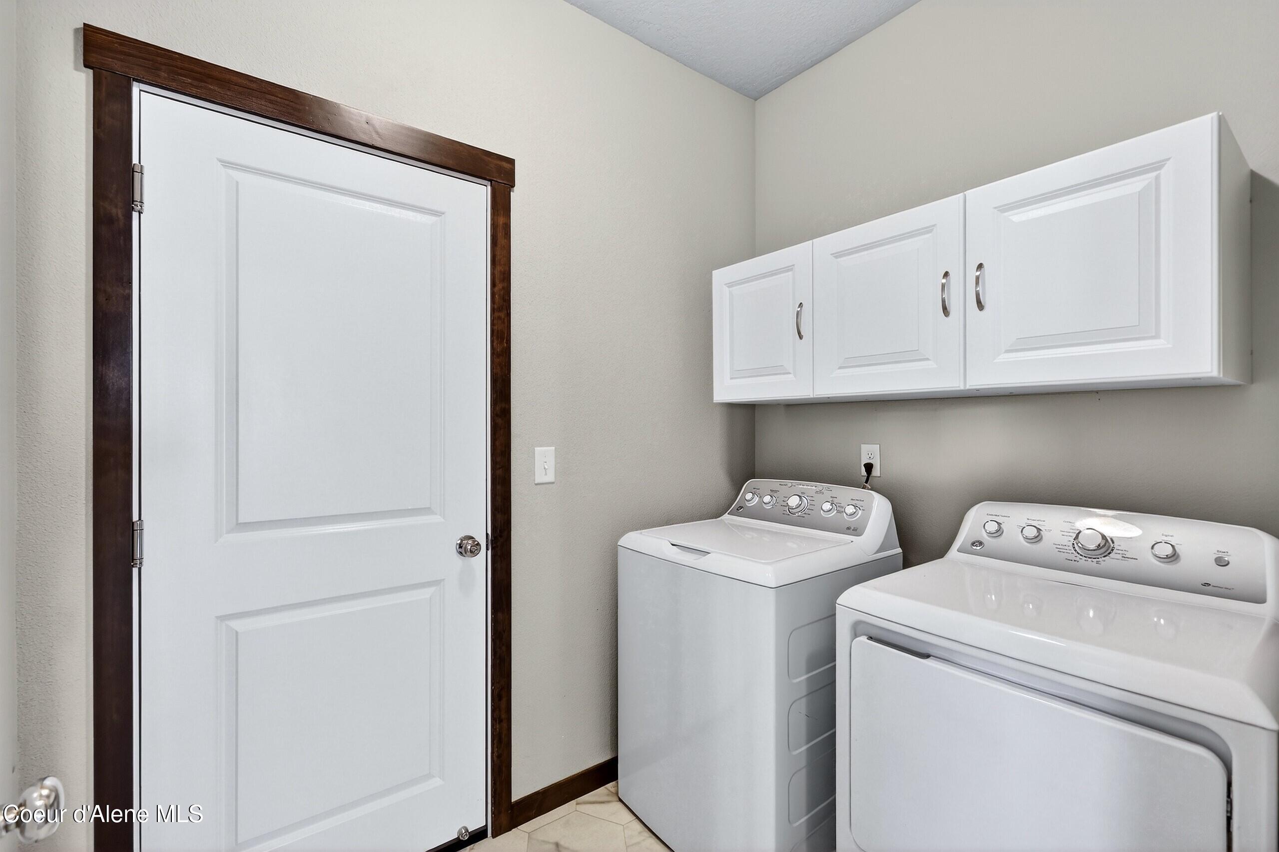 193 Inkwood Street Post Falls, ID 83854 - Photo 21 of 54 019_Laundry
