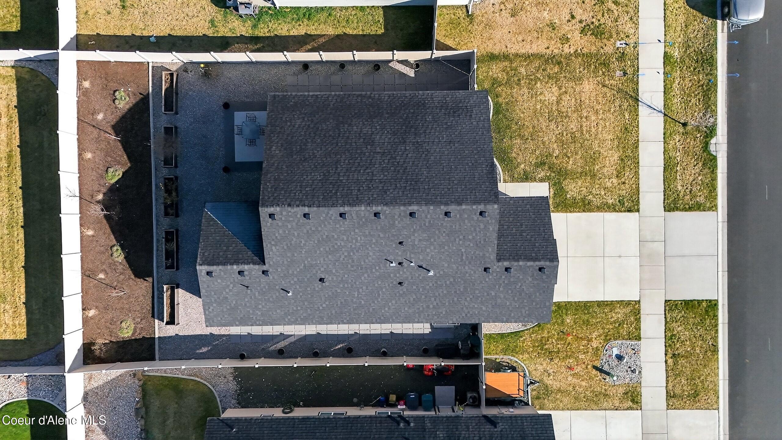 193 Inkwood Street Post Falls, ID 83854 - Photo 3 of 47 003_Welcome Home!