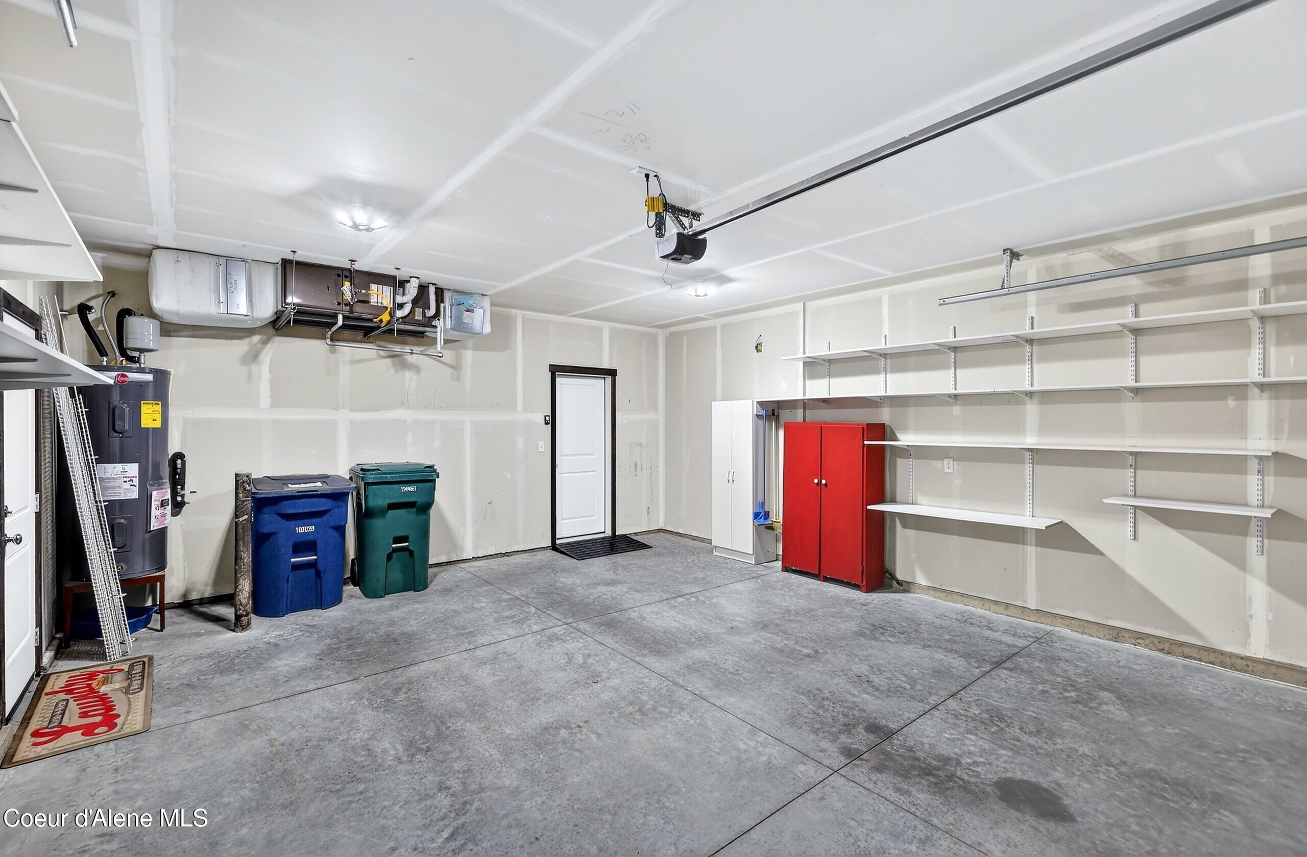 193 Inkwood Street Post Falls, ID 83854 - Photo 34 of 47 034_Garage