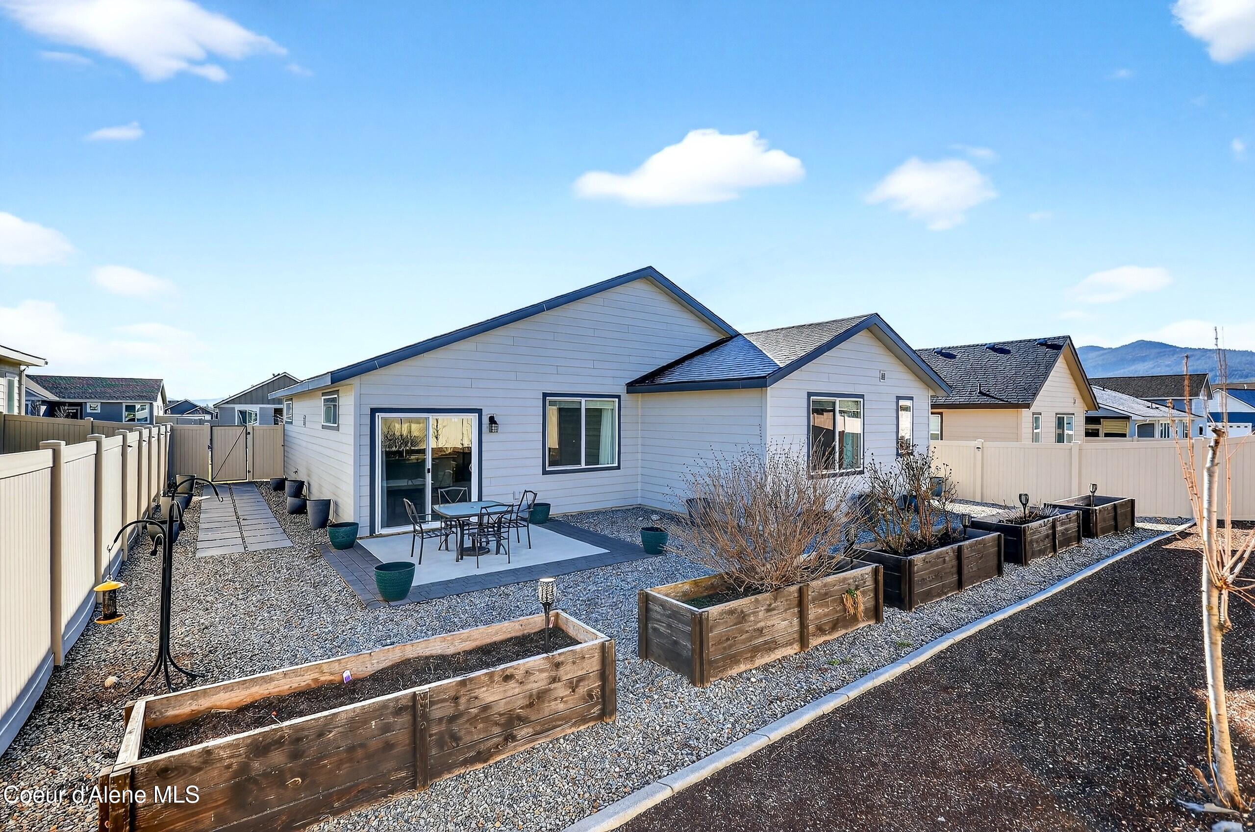 193 Inkwood Street Post Falls, ID 83854 - Photo 35 of 47 035_Backyard