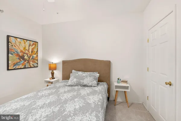 $290,000 | 1601 Spring Gate Dr., Unit 1116, McLean, VA 22102