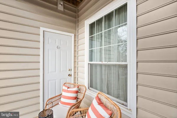 $290,000 | 1601 Spring Gate Dr., Unit 1116, McLean, VA 22102