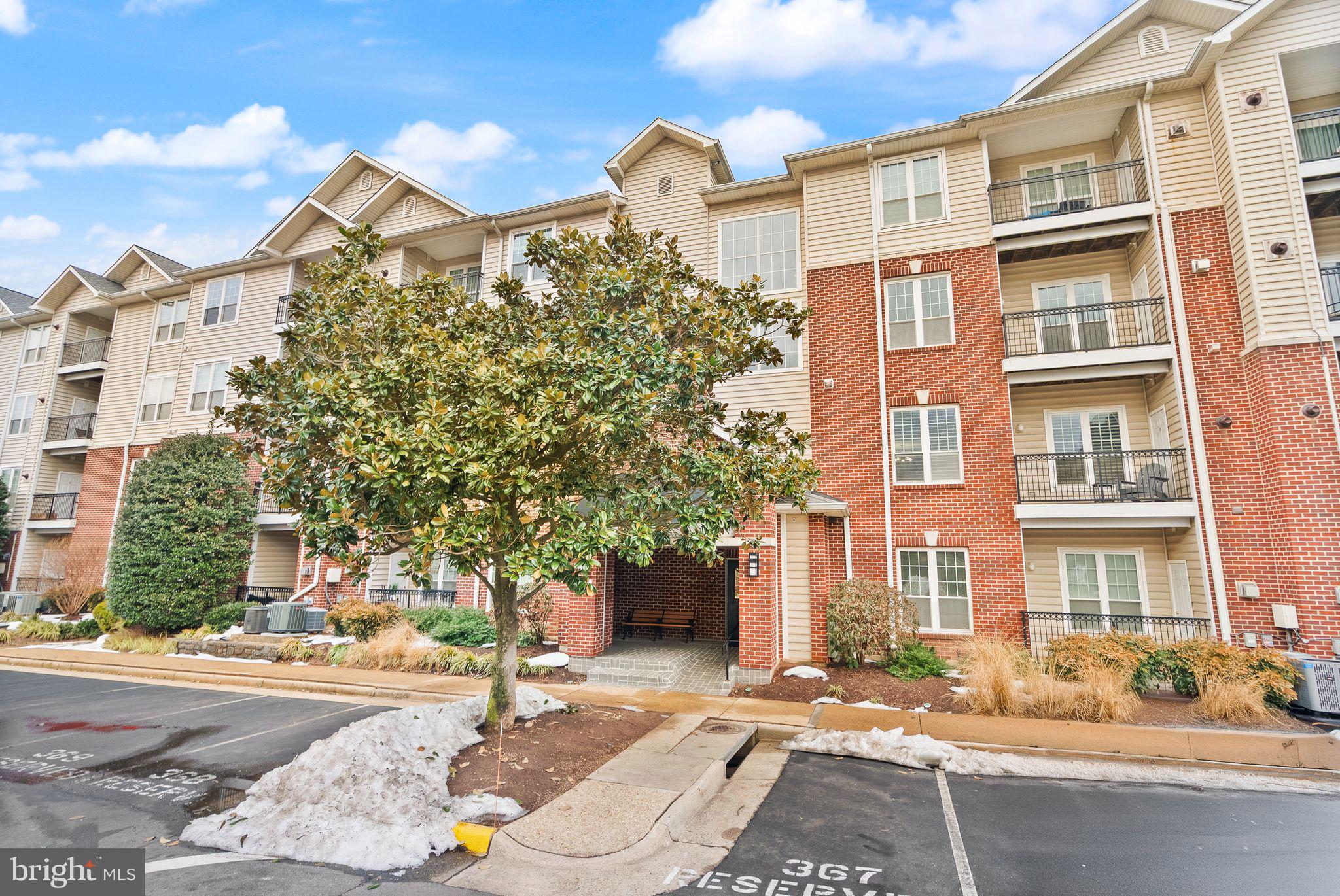 1601 Spring Gate Dr., Unit 1116 McLean, VA 22102 - Photo 9 of 26 front view of a building