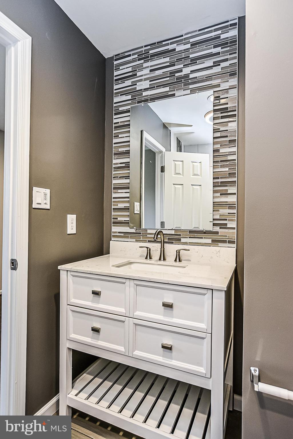 6633 Summer Grape Court Springfield, VA 22152 - Photo 22 of 40 Gallery Image 22