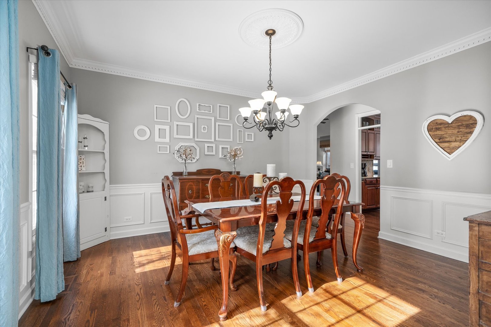 1911 Wicklow Road Naperville, IL 60564 - Photo 13 of 62 Gallery Image 13