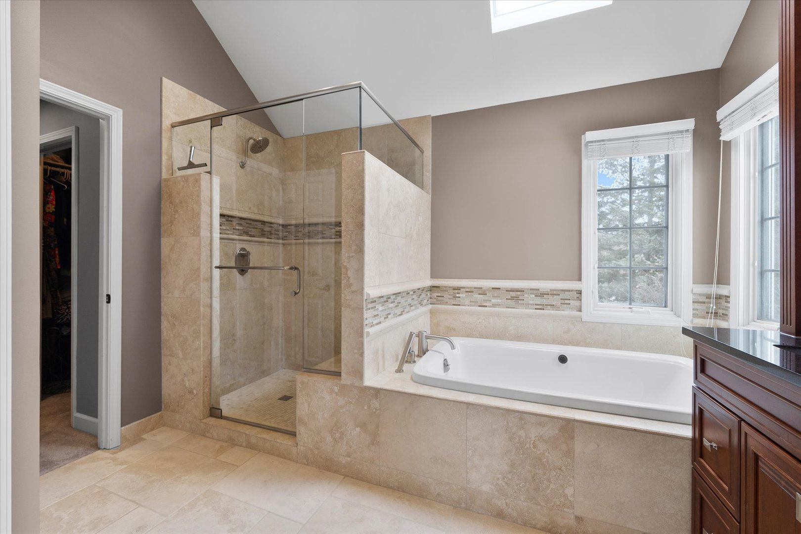 1911 Wicklow Road Naperville, IL 60564 - Photo 25 of 62 Gallery Image 25