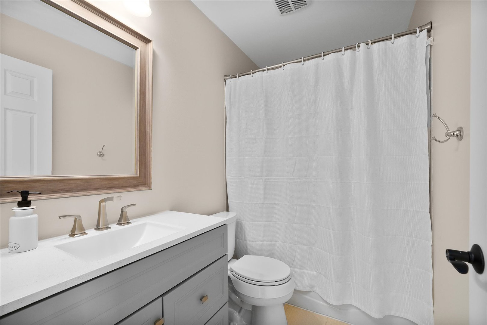 1911 Wicklow Road Naperville, IL 60564 - Photo 27 of 62 Gallery Image 27