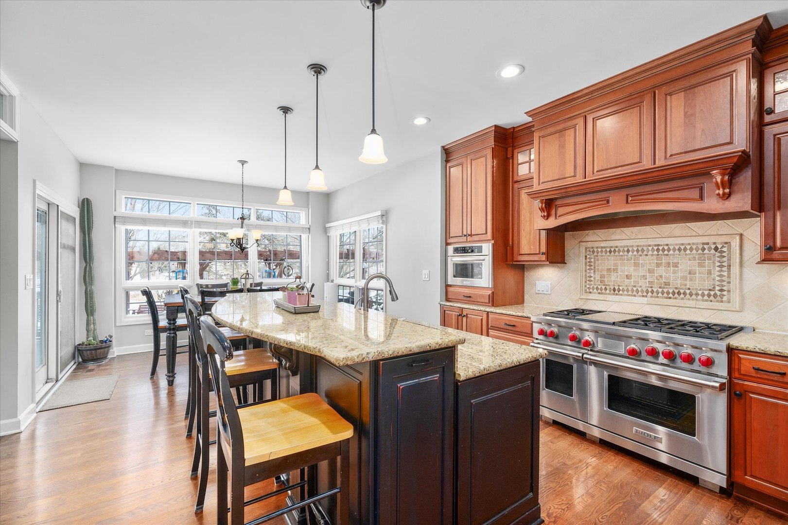 1911 Wicklow Road Naperville, IL 60564 - Photo 8 of 62 Gallery Image 8