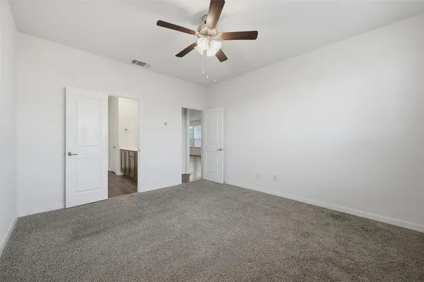 $2,500 | 3947 Oak Creek Circle, Denison, TX 75020
