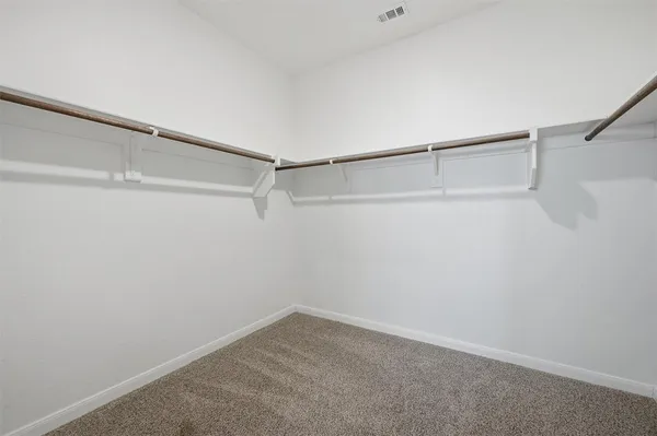 $2,500 | 3947 Oak Creek Circle, Denison, TX 75020