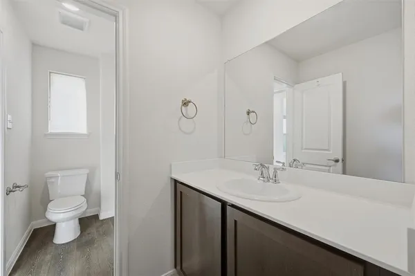 $2,500 | 3947 Oak Creek Circle, Denison, TX 75020