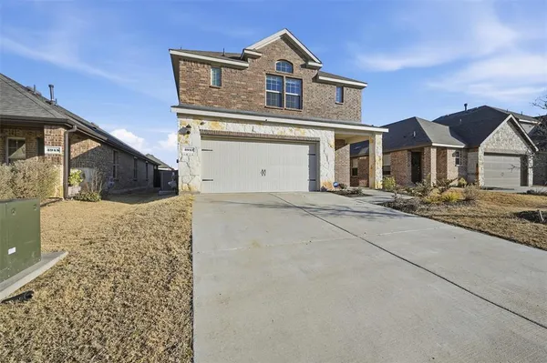 $2,500 | 3947 Oak Creek Circle, Denison, TX 75020