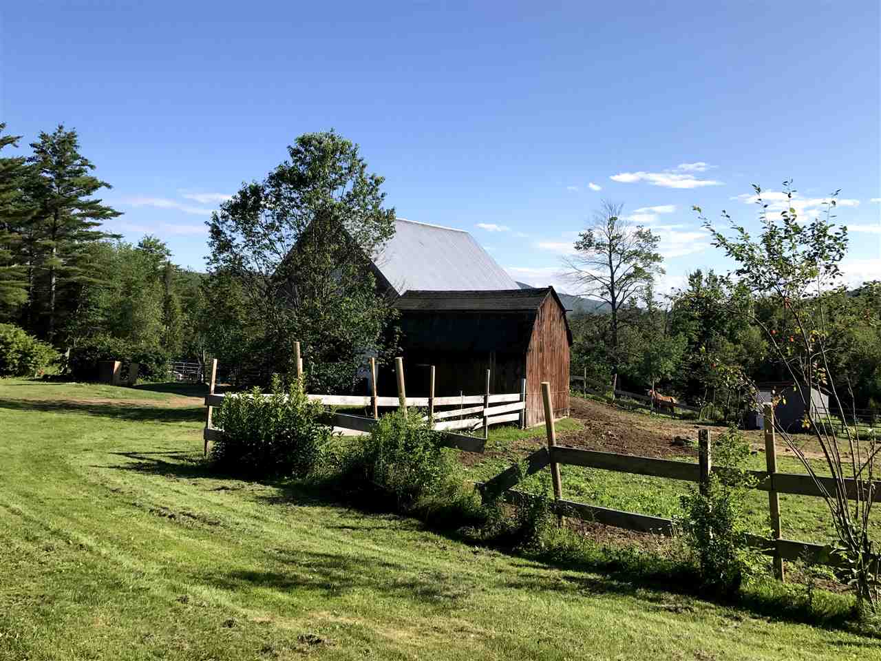 408 Eastern District Road Danbury, NH 03230 - Photo 13 of 39