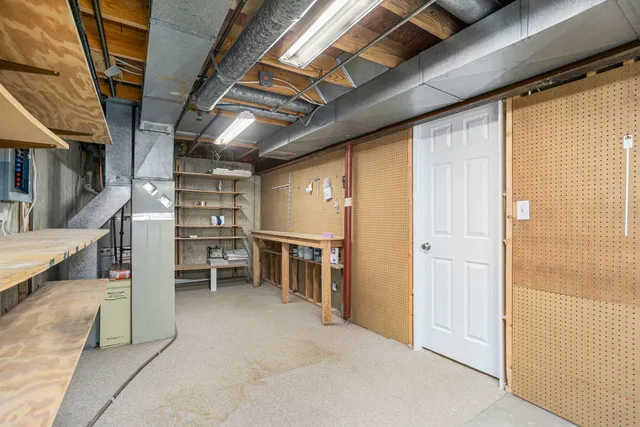 $185,000 | 2190 Quail Run Drive, Kalamazoo, MI 49009