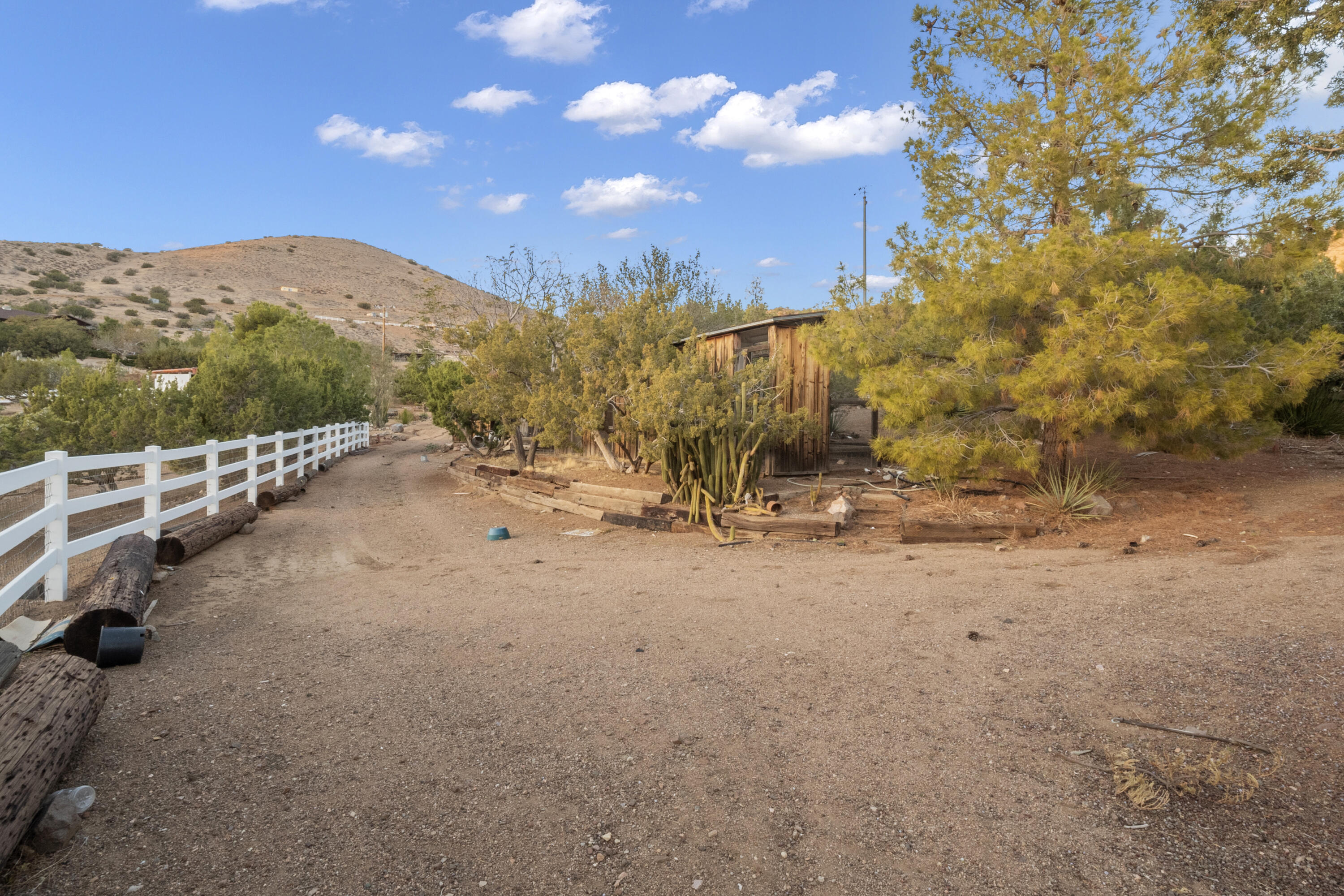 1530 Crestview Trail Acton, CA 93510 - Photo 36 of 43 a view of a road with a yard