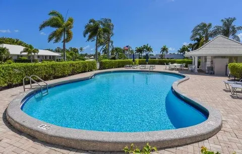 $639,000 | 437 French Royale Circle, Atlantis, FL 33462