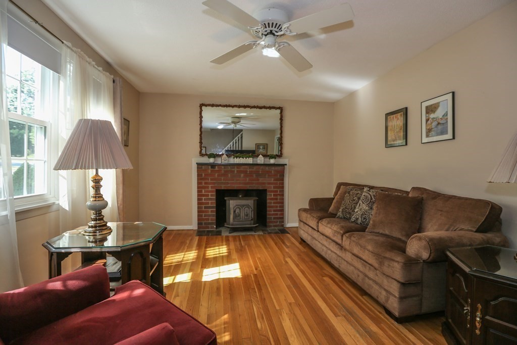 2 Elizabeth Road Hudson, MA 01749 - Photo 13 of 27 Gallery Image 13