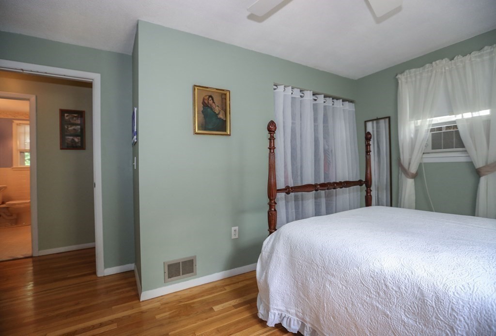 2 Elizabeth Road Hudson, MA 01749 - Photo 17 of 27 Gallery Image 17
